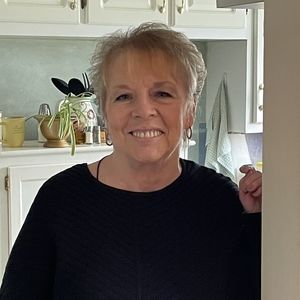 Meet your Posher, Deborah